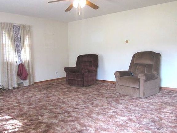 3rd image of 292 County Road 825 N