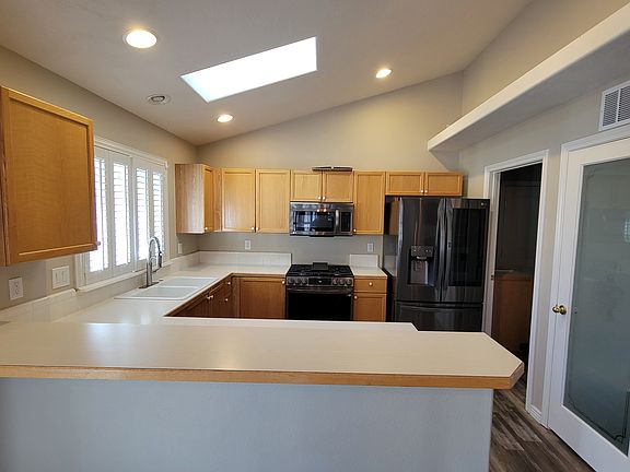 3rd image of 1806 W Garden Ct