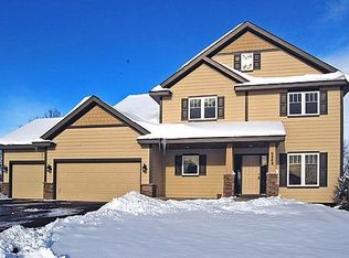 6888 Lydia Ln, Woodbury, MN 55125