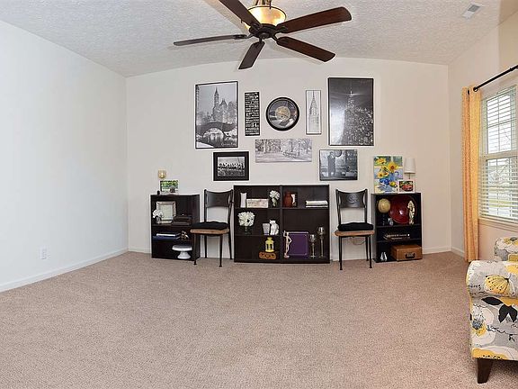 3rd image of 849 Farrier Pl