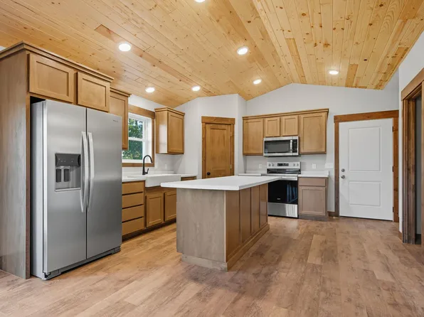 205 W Center St, Amery, WI 54001