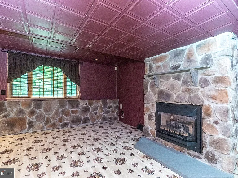 100 Live Oak Dr — Photo 45