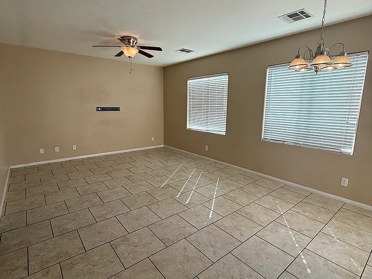 547 Twilight Blue Ave — Photo 5