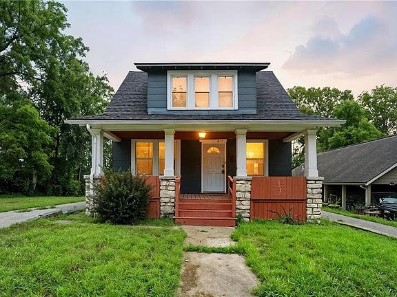 2nd image of 2711 Kensington Ave