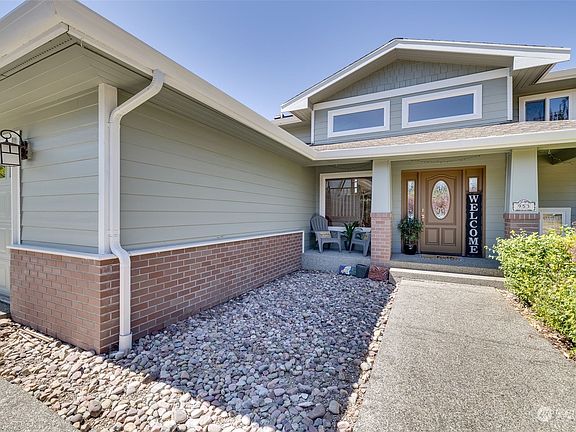 3rd image of 953 Karen Ann Drive