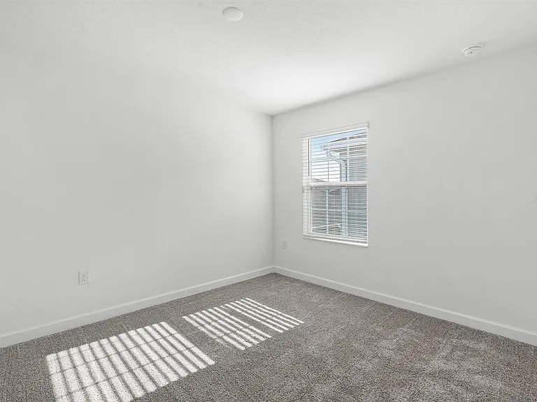 3039 Ella Way — Photo 23