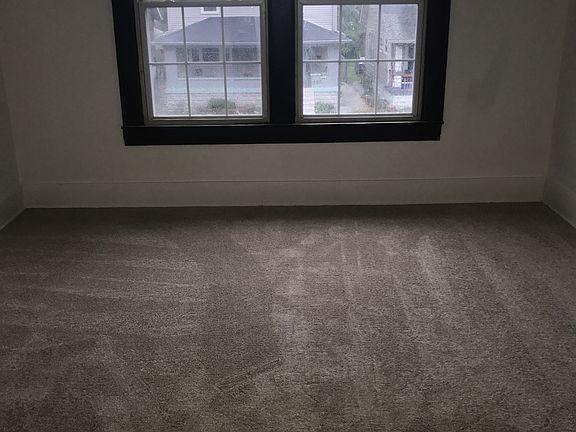 3rd image of 121 N 43rd St