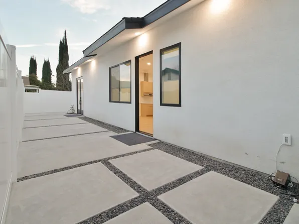 27445 1/2 Cherry Creek Dr, Valencia, CA 91354