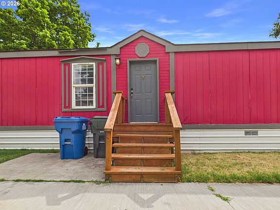 2nd image of 1800 NE 10th St
