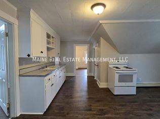 139 Oak St APT 3, Lewiston, ME 04240