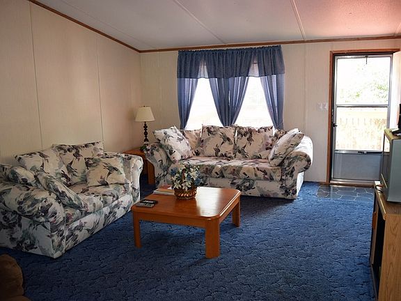 2nd image of 127 Fox Dr