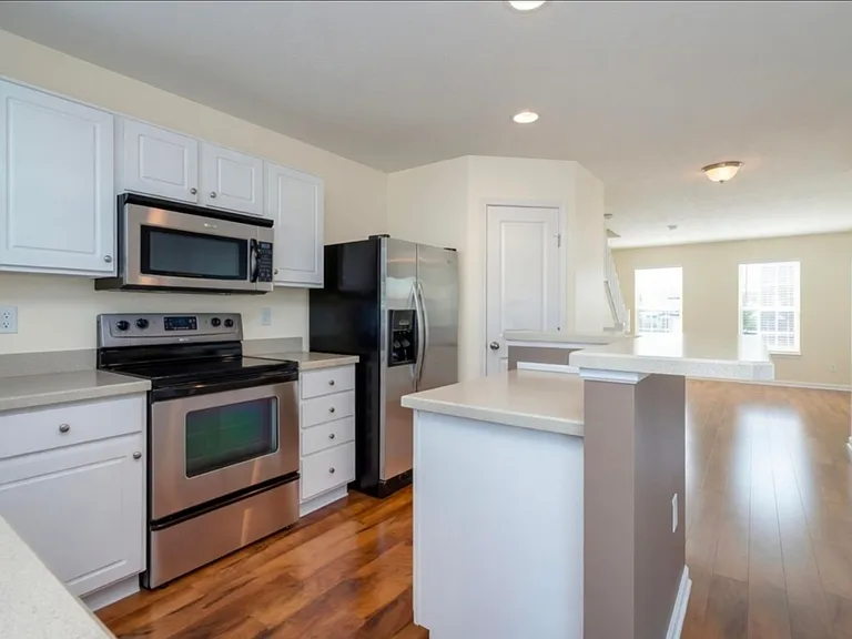 334 Silver Maple Dr — Photo 8