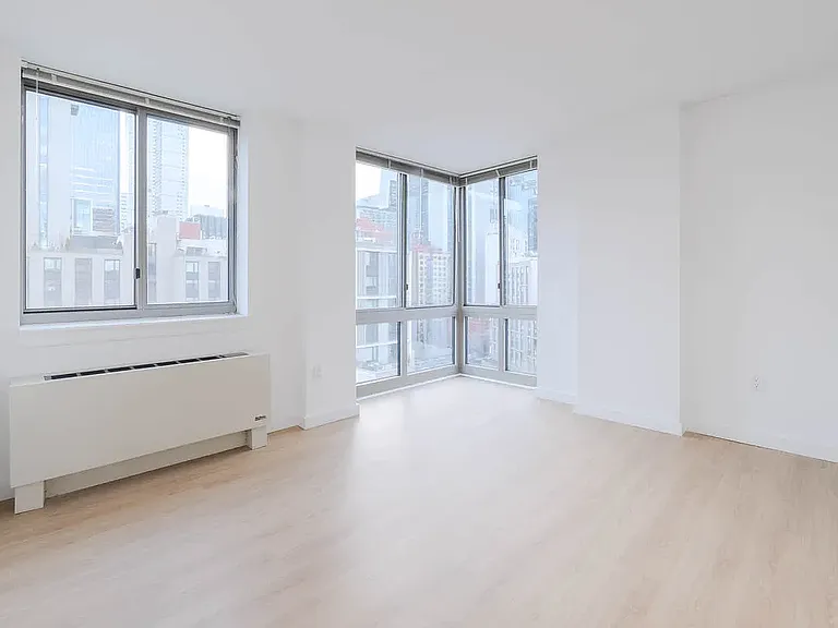 400 W 37th St #7E — Photo 43