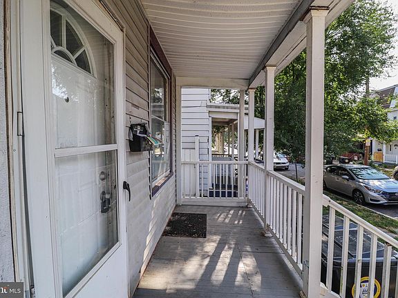 2nd image of 1913 North St