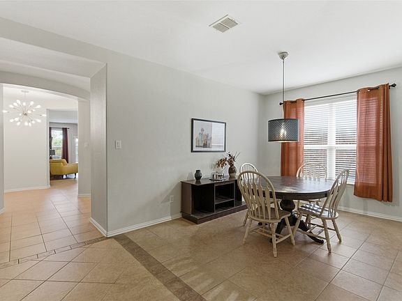 5th image of 509 Grayson Ln
