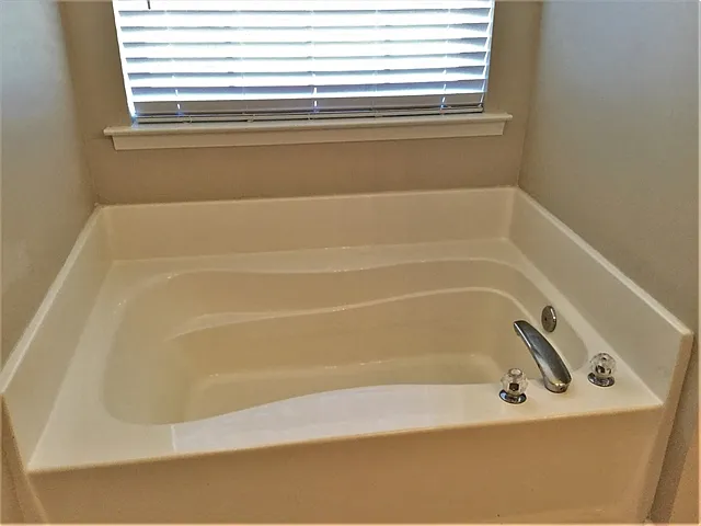 5915 Leawood Run Ct — Photo 11
