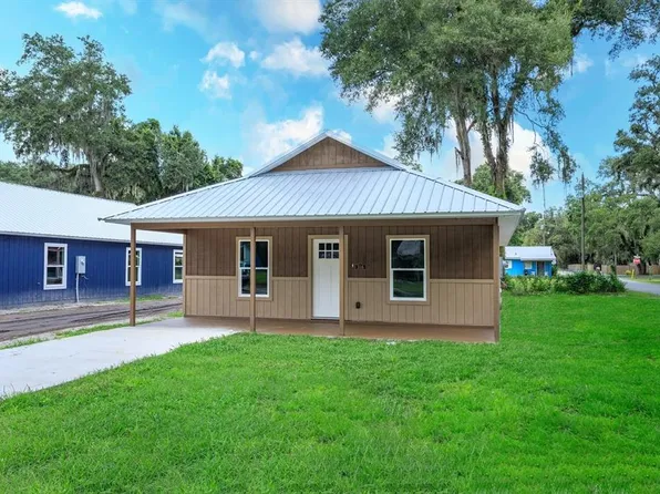 662 NW 9th Ave, Webster, FL 33597