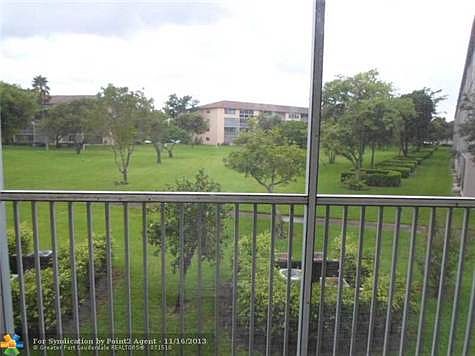 2nd image of 1001 SW 128th Ter APT 310