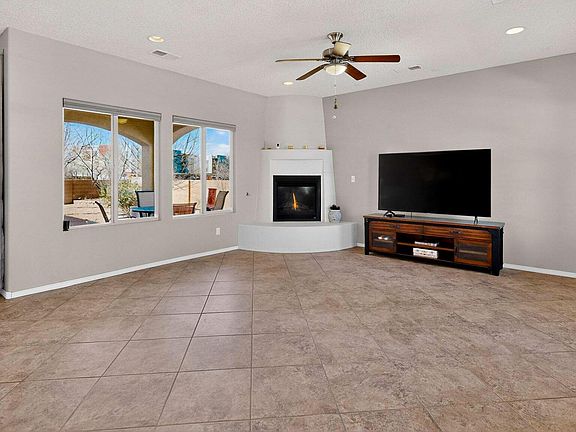 4th image of 5601 Addis Dr SE