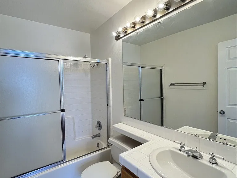 6 Mansera Pl — Photo 22