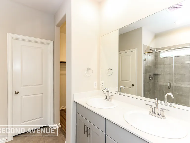 1431 Rolling Fox Dr — Photo 11