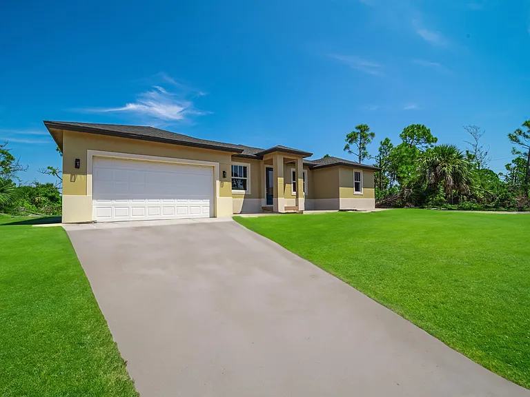 15061 Brainbridge Cir — Photo 7