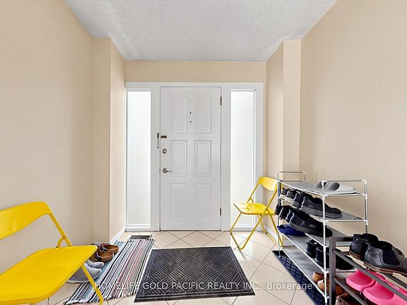 4th image of 17 Chipwood Cres