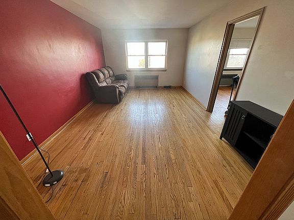 4th image of 59-61 Brighton Ave #8