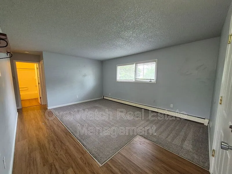 3 bed, 1.0 bath, 845 sqft, $1,700 — Photo 2