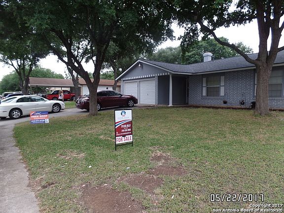 2nd image of 8230 Meadow Swan St