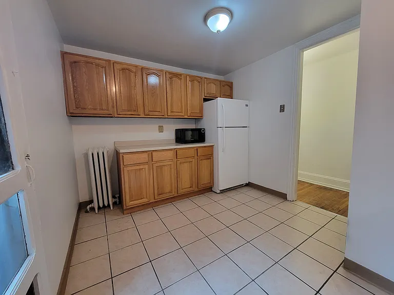 2016 Spring Garden St #3R — Photo 2