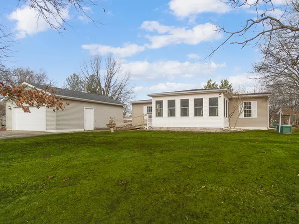11303 N 550 E, Demotte, IN 46310