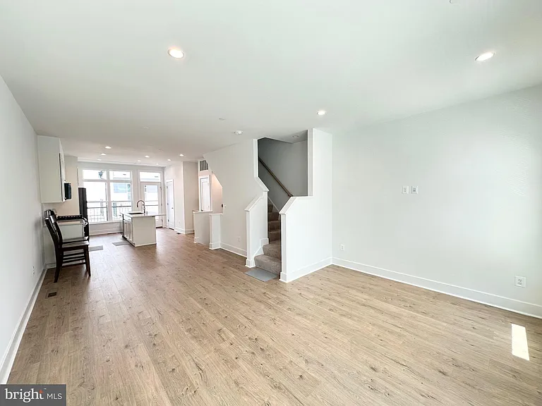 2081 Tysons Ridgeline Rd — Photo 4