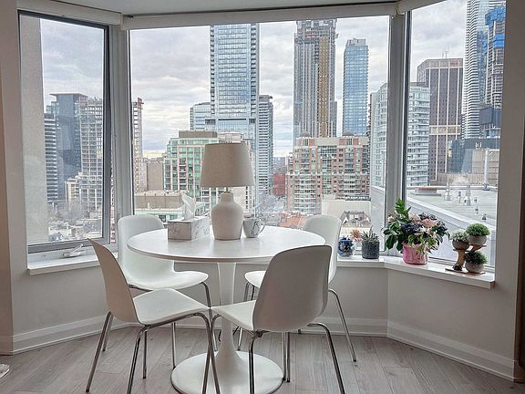 3rd image of 155 Yorkville Ave #1704