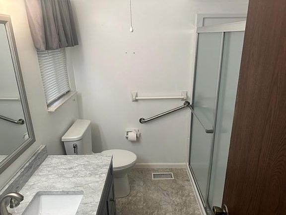 5th image of 5167 Birchcrest Dr