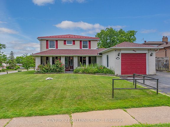 2nd image of 683 Balmoral Dr