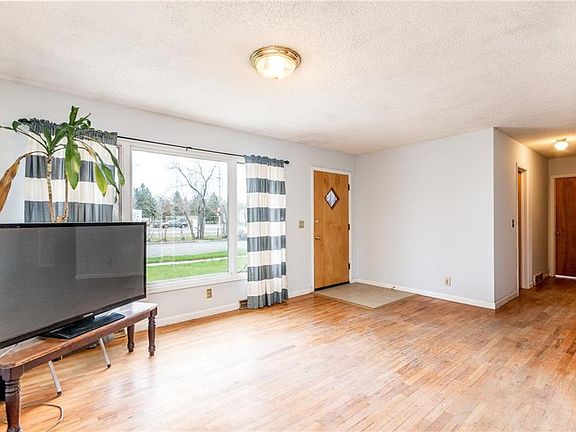 5th image of 1603 Lynn Ave