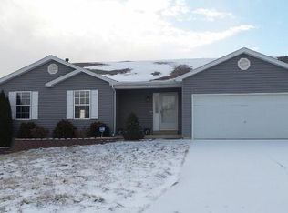 141 Falcon Way, Winfield, MO 63389