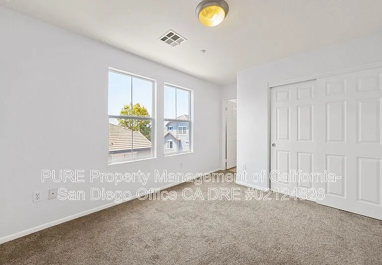 2703 Apricot Ct — Photo 17