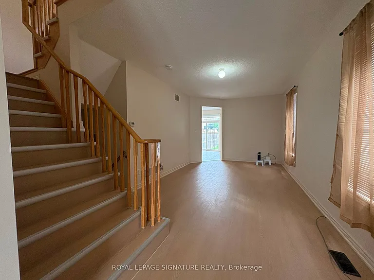 39 Palm Tree Rd — Photo 5