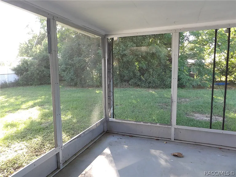 3 S Davis St — Photo 4