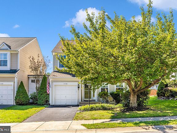 3rd image of 11161 Pond Fountain Ct