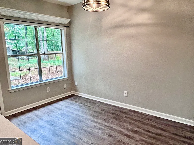 140 Piedmont Dr — Photo 10