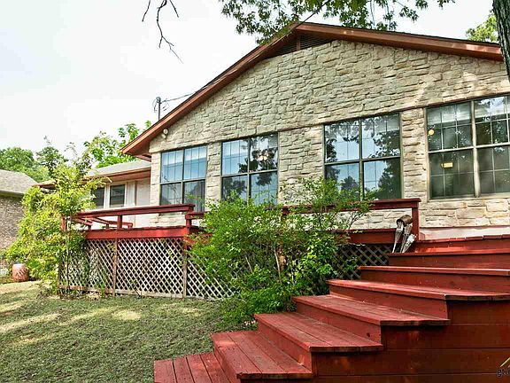 4th image of 1429 Tanglewood Dr E