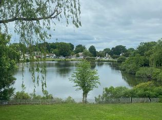 1029 Blue Spring Ln, Virginia Beach, VA 23452