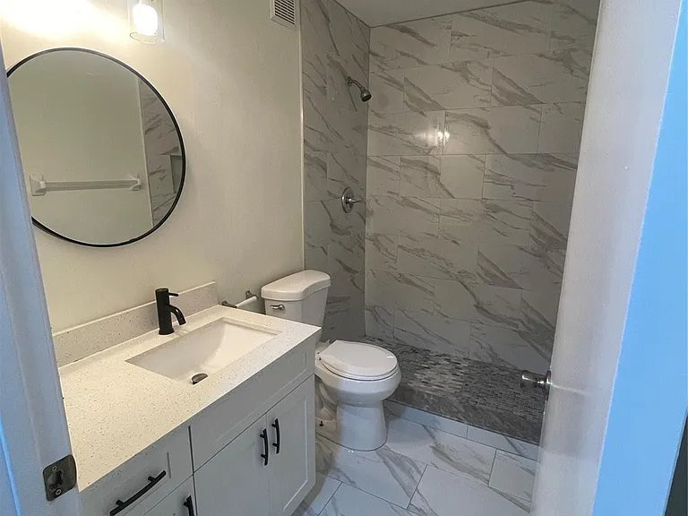 9844 NW 56th Pl — Photo 10