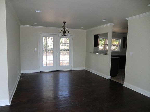 Dining room opens to the back patio