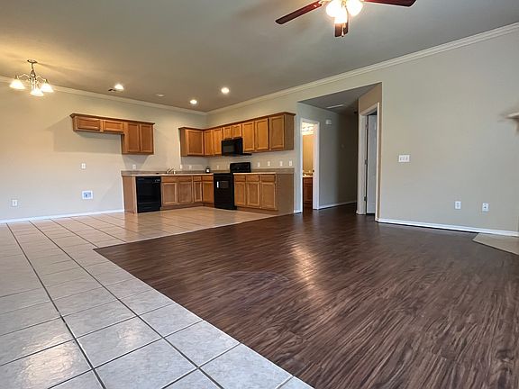 4th image of 11442 NW 9th Ter