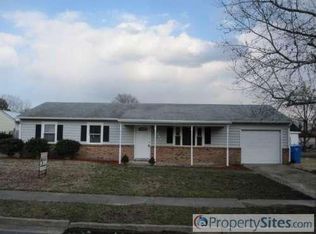 1117 Sir Lancelot Dr, Chesapeake, VA 23323