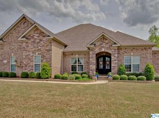 8217 Goose Ridge Dr, Owens Cross Roads, AL 35763